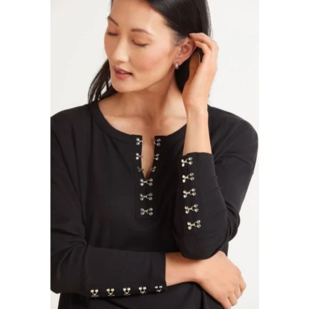 Chaser Black Long Sleeve Hook and Eye Henley Top Size XS
